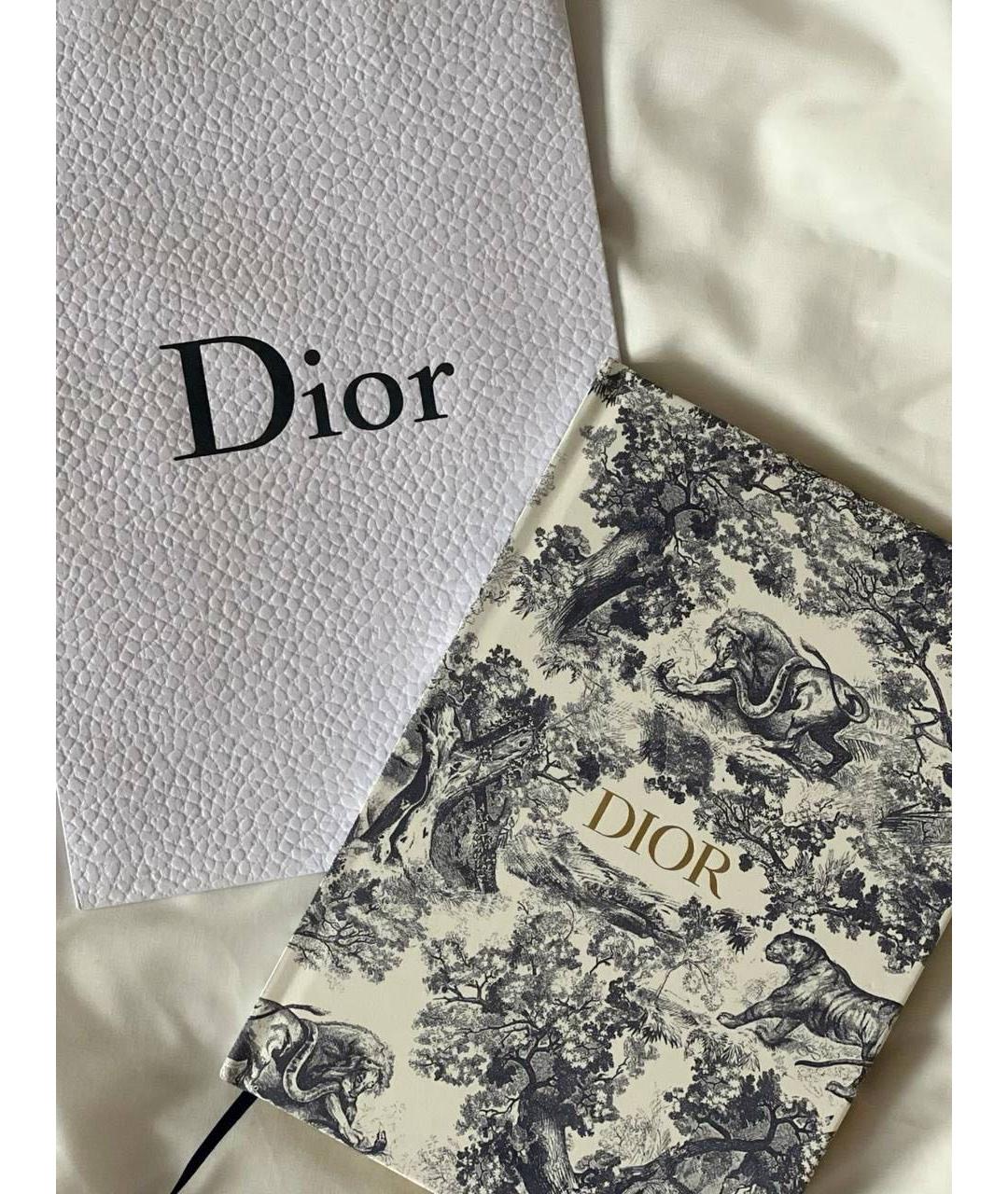 CHRISTIAN DIOR Книга, фото 4