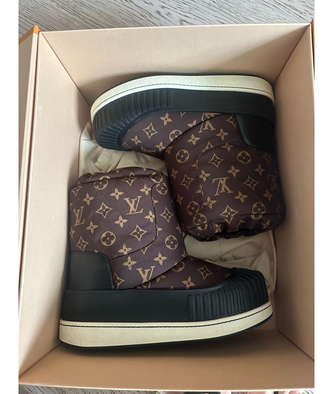 LOUIS VUITTON Коричневые сапоги, фото 2