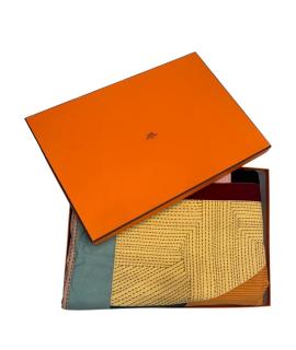 HERMES Покрывало и плед