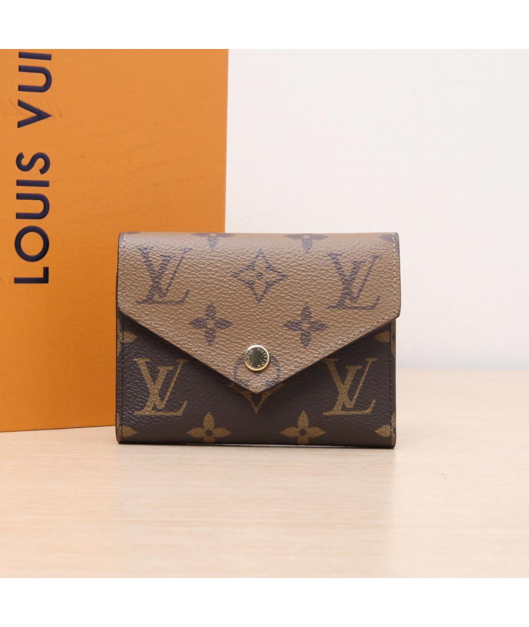 LOUIS VUITTON Коричневый кожаный кошелек, фото 2