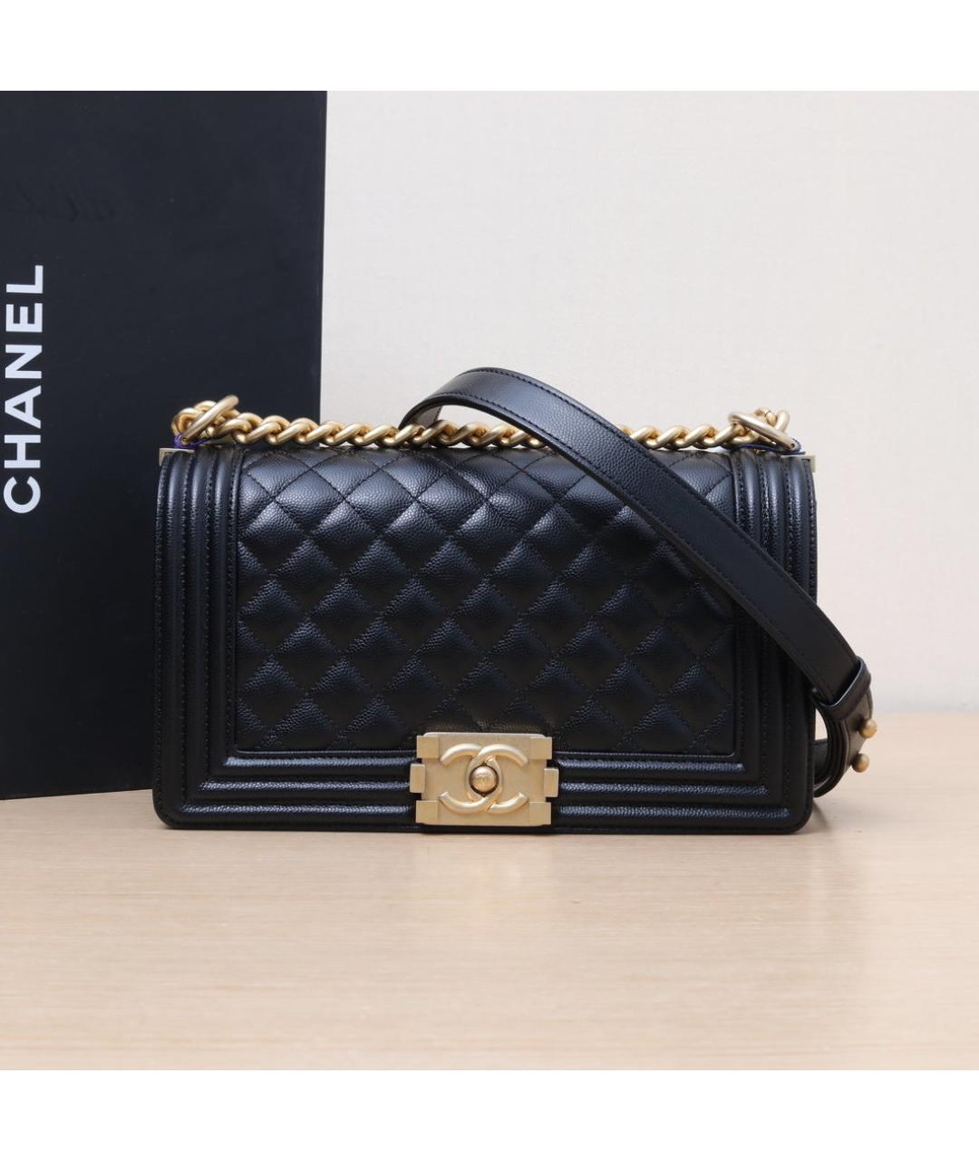 CHANEL Черная кожаная сумка через плечо, фото 2