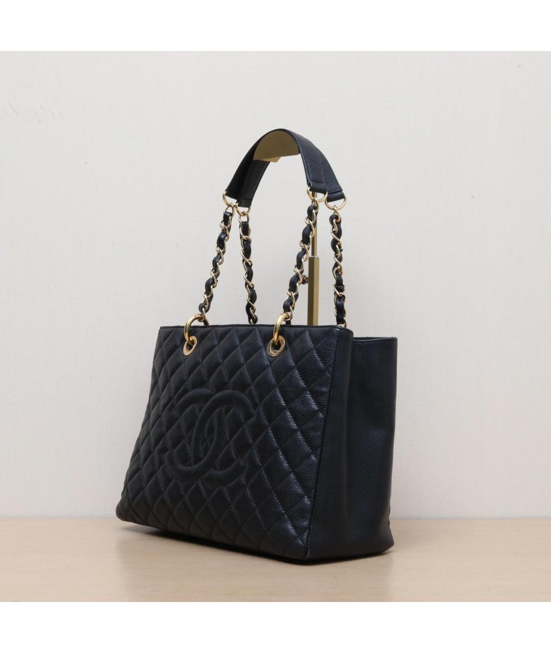 CHANEL Черная кожаная сумка через плечо, фото 4