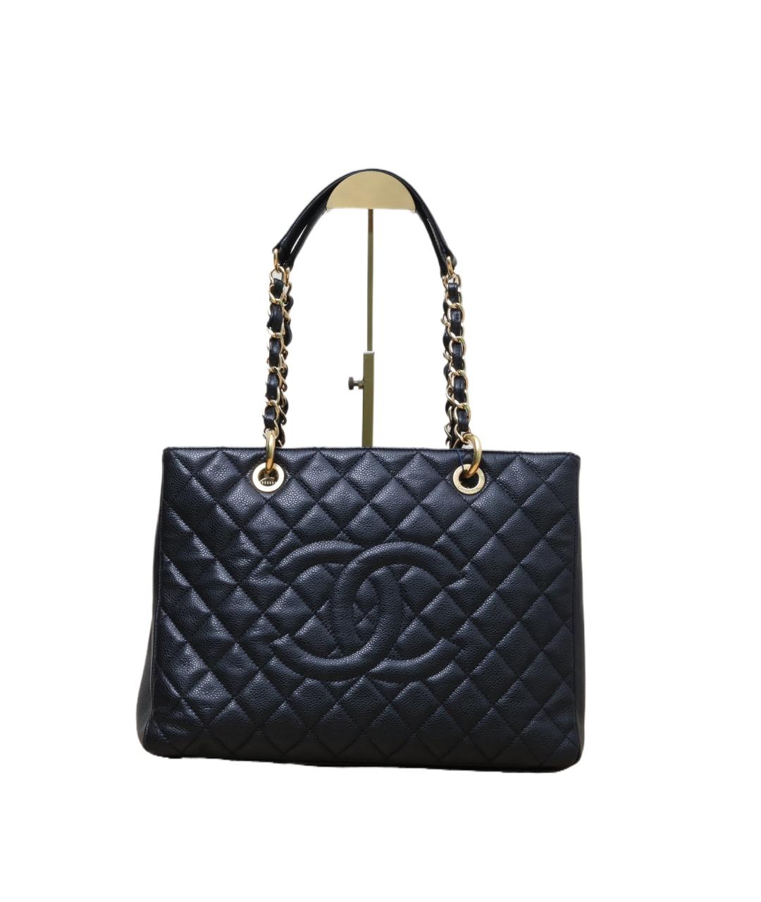 CHANEL Черная кожаная сумка через плечо, фото 1