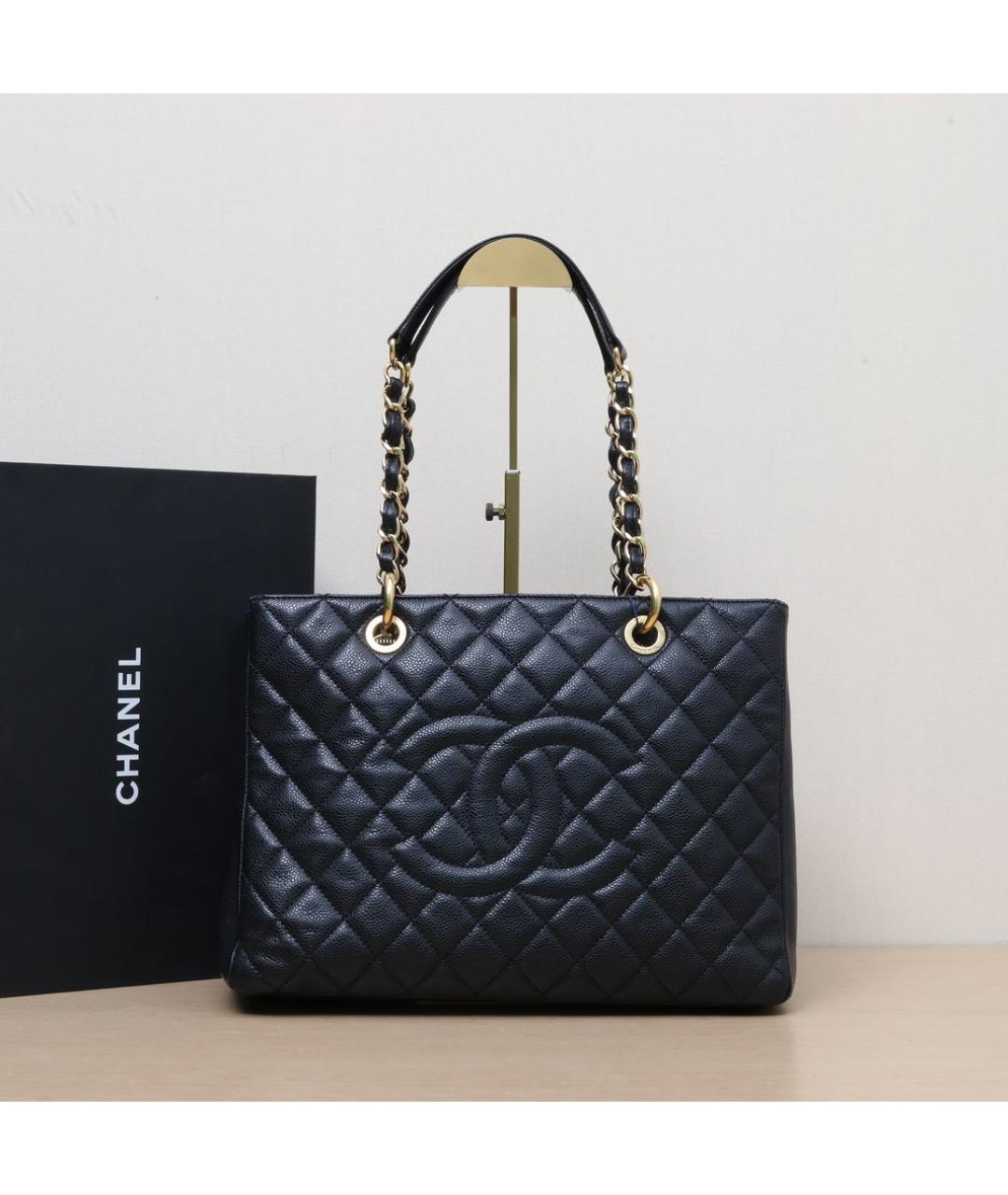 CHANEL Черная кожаная сумка через плечо, фото 2