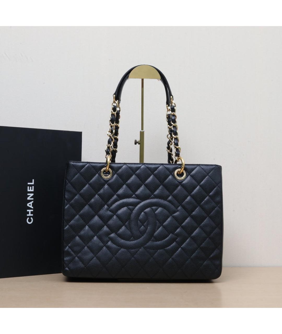 CHANEL Черная кожаная сумка через плечо, фото 2