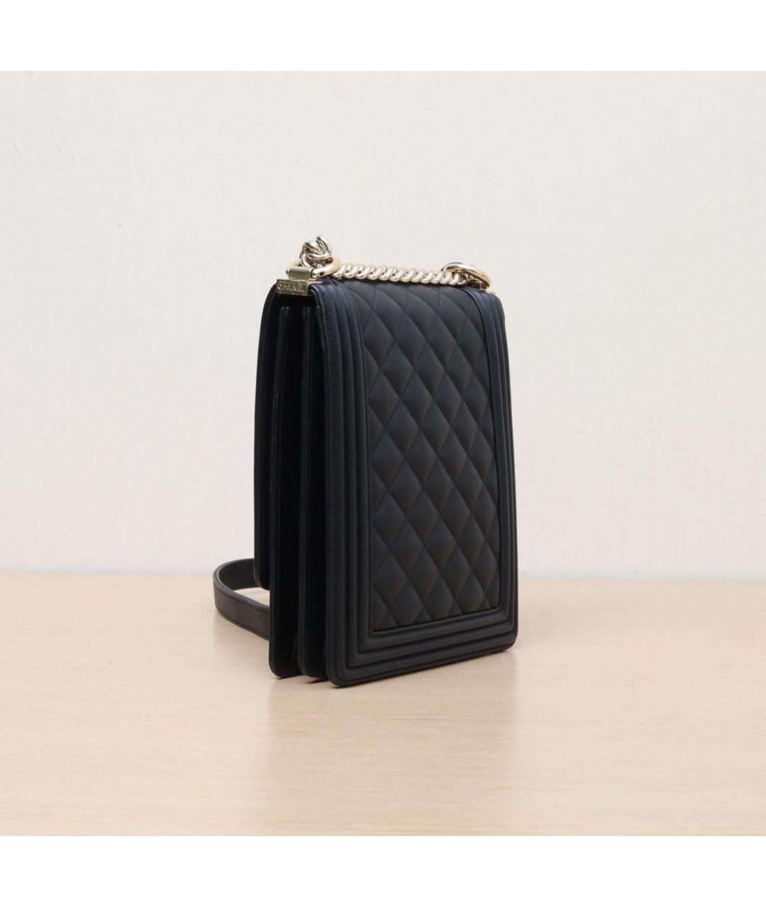 CHANEL Черная кожаная сумка через плечо, фото 6