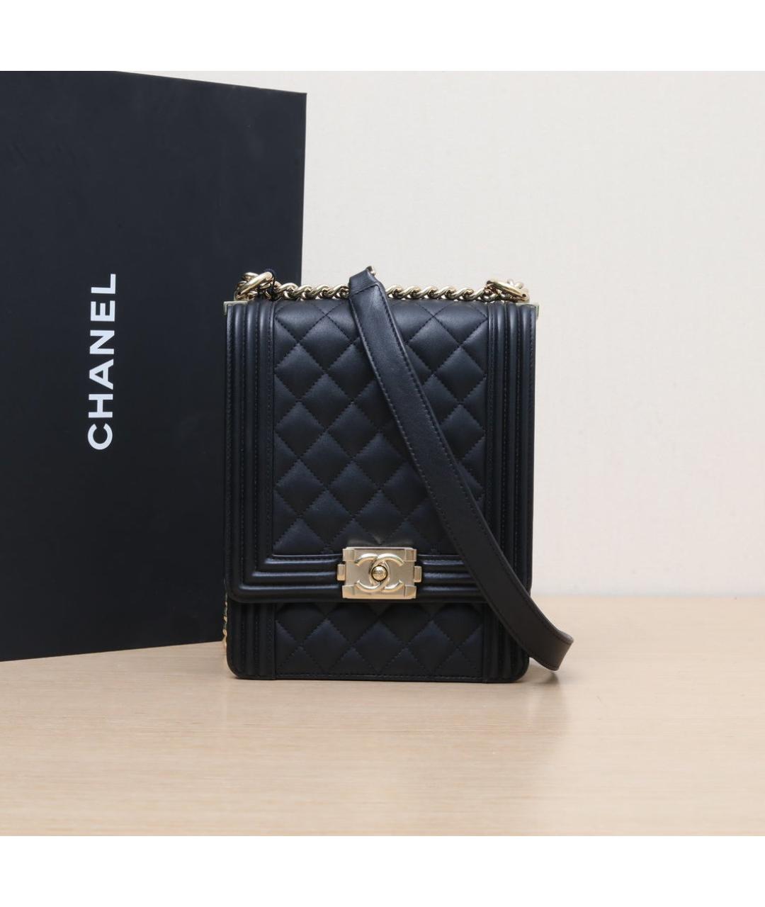 CHANEL Черная кожаная сумка через плечо, фото 2