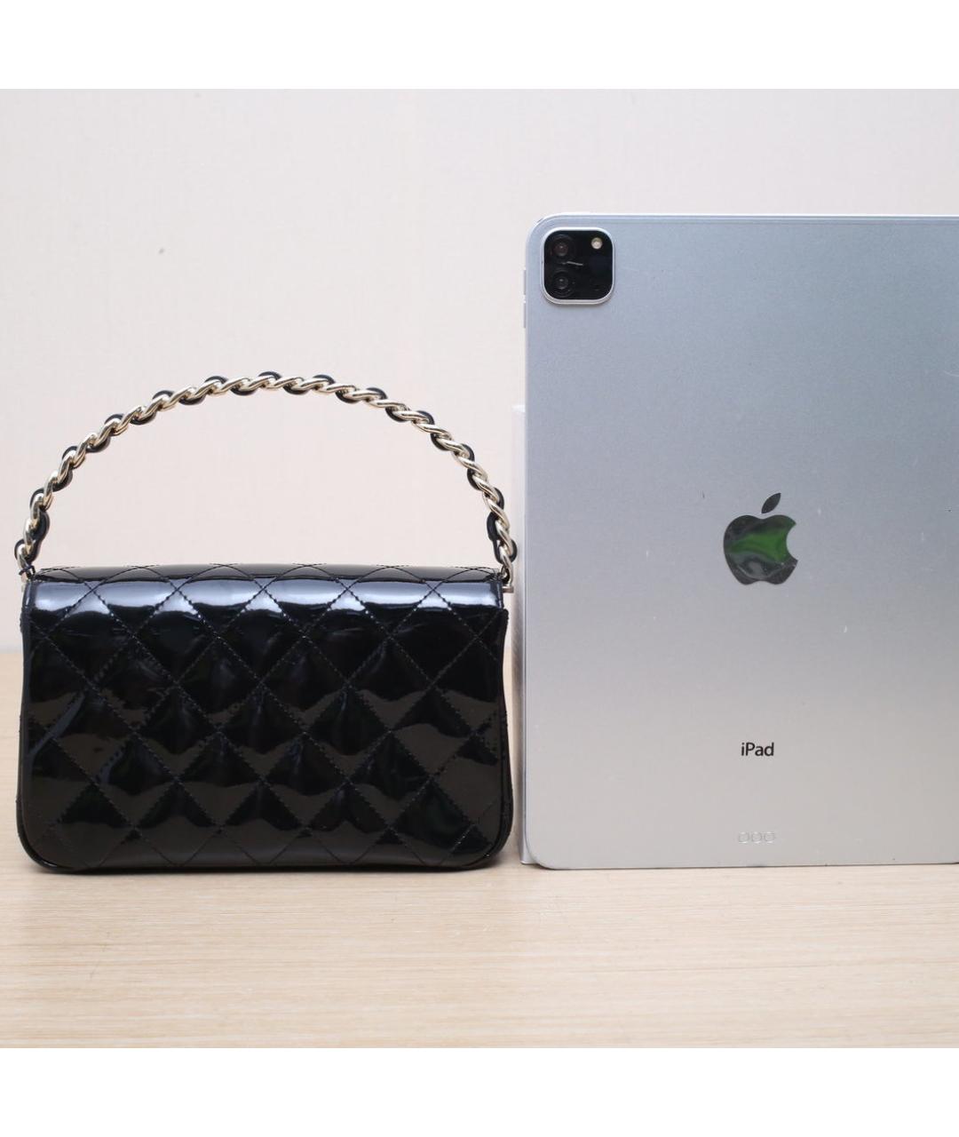 CHANEL Черная сумка через плечо из лакированной кожи, фото 7