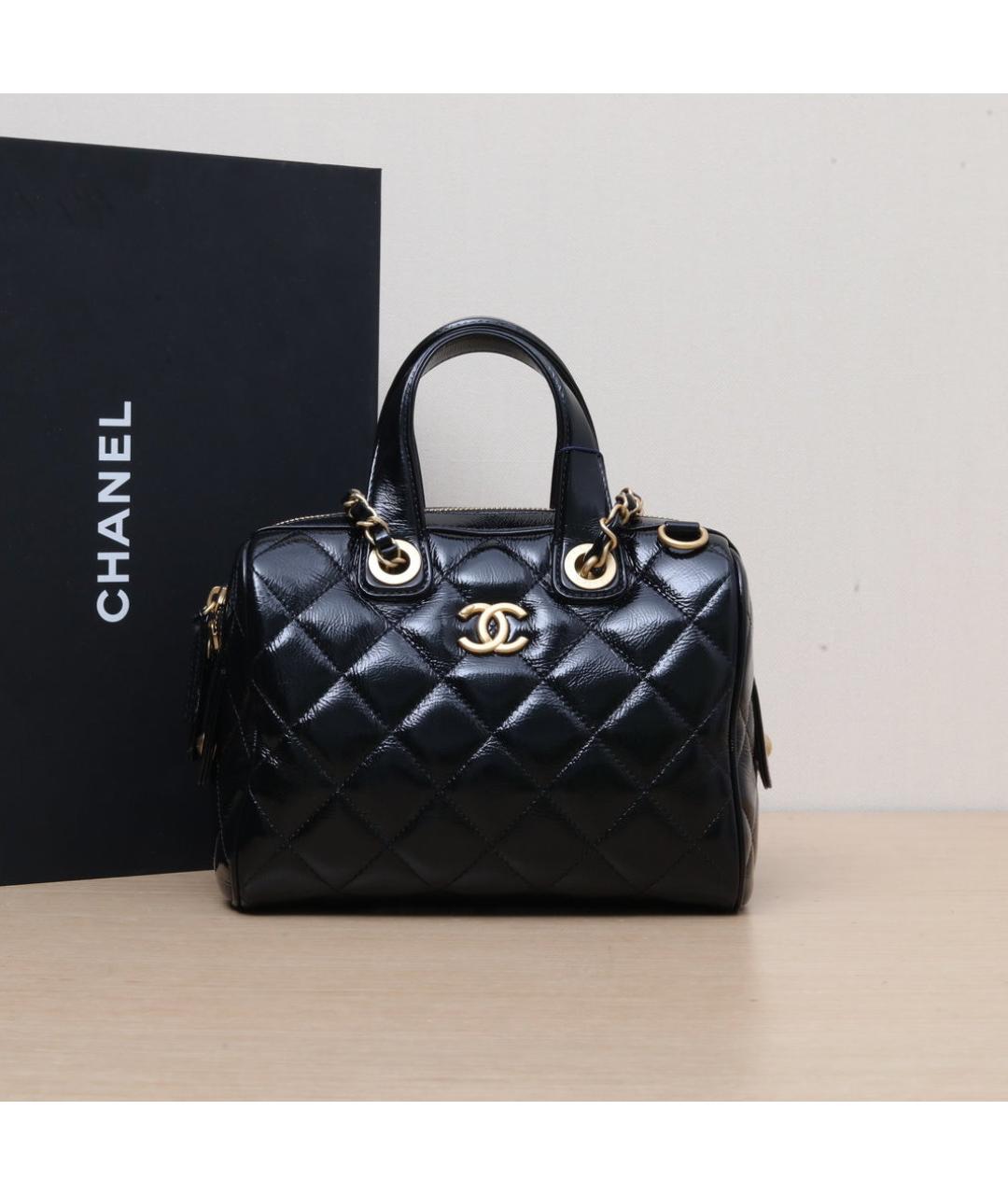 CHANEL Черная кожаная сумка через плечо, фото 2