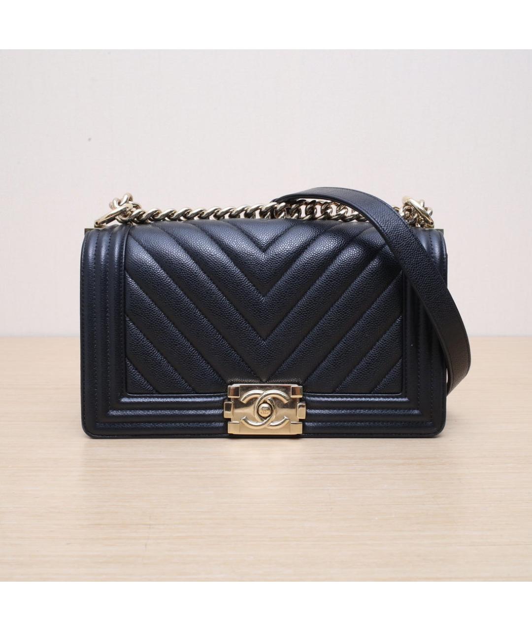CHANEL Черная кожаная сумка через плечо, фото 3