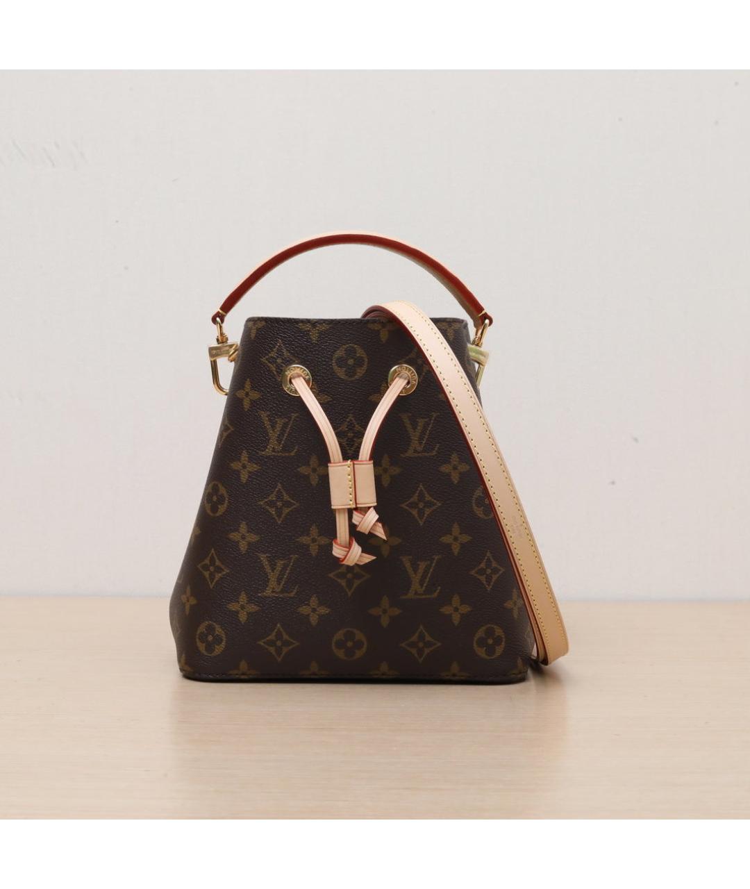 LOUIS VUITTON Коричневая кожаная сумка через плечо, фото 3