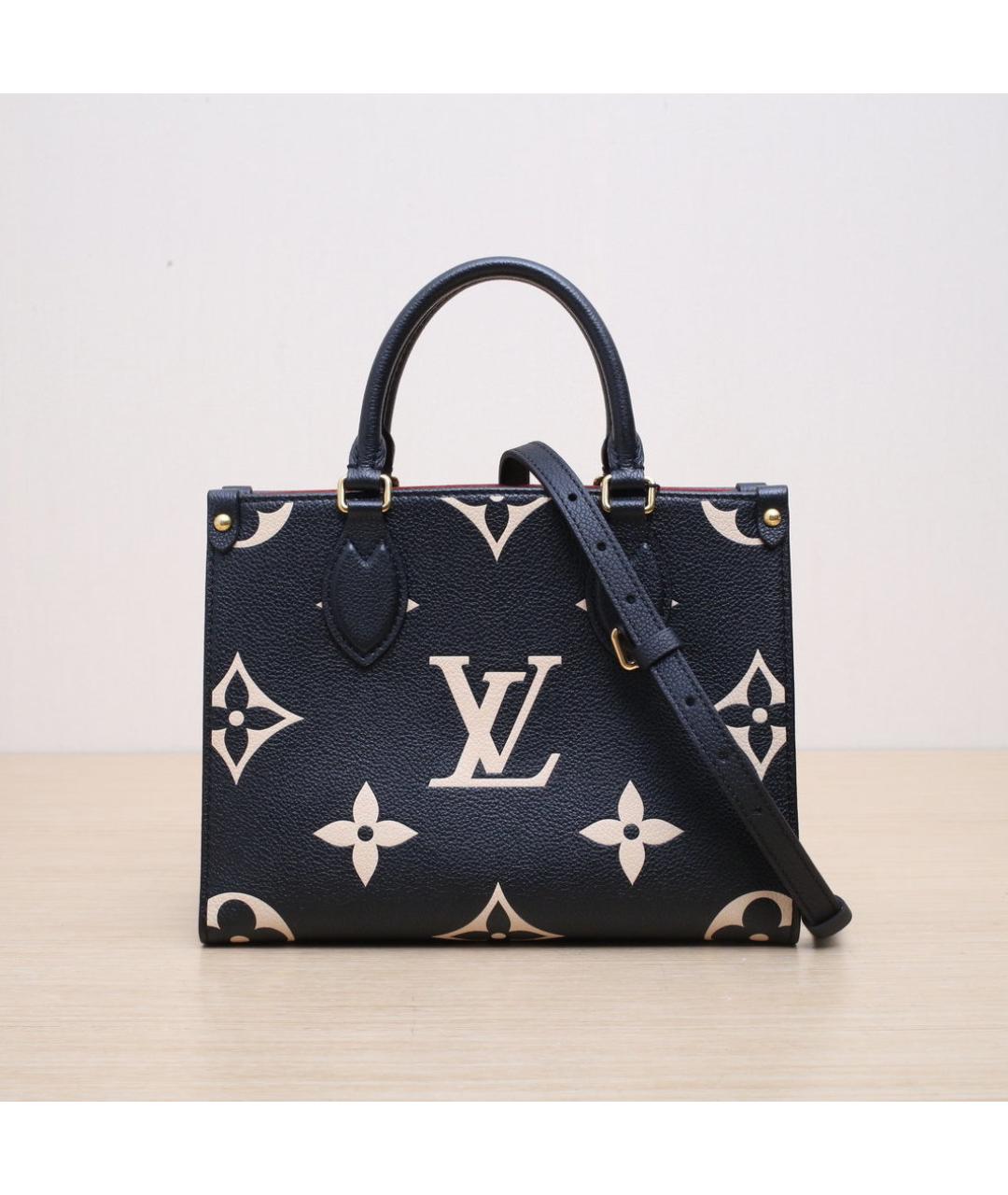 LOUIS VUITTON Черная кожаная сумка через плечо, фото 3