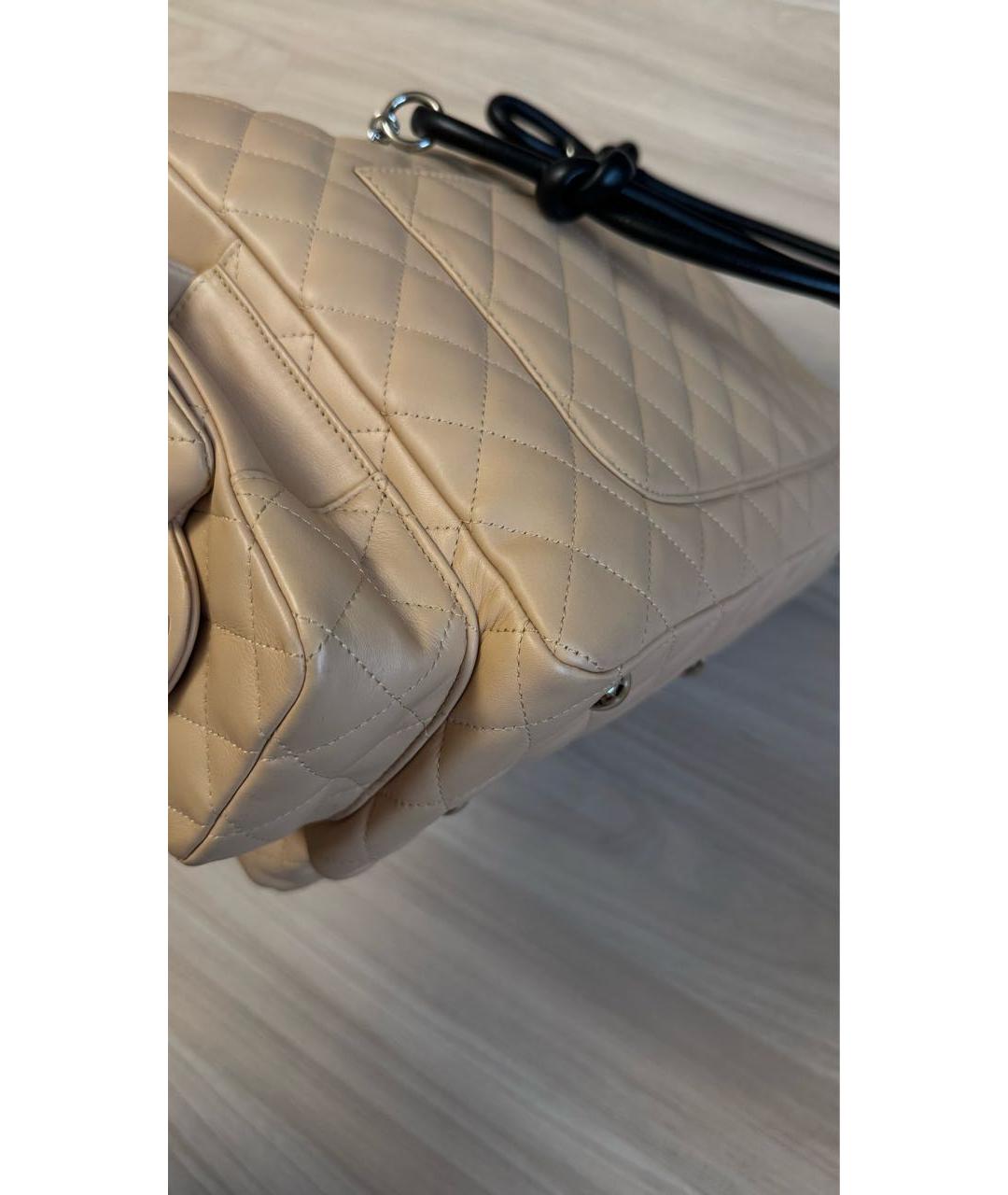 CHANEL Бежевая кожаная сумка через плечо, фото 6