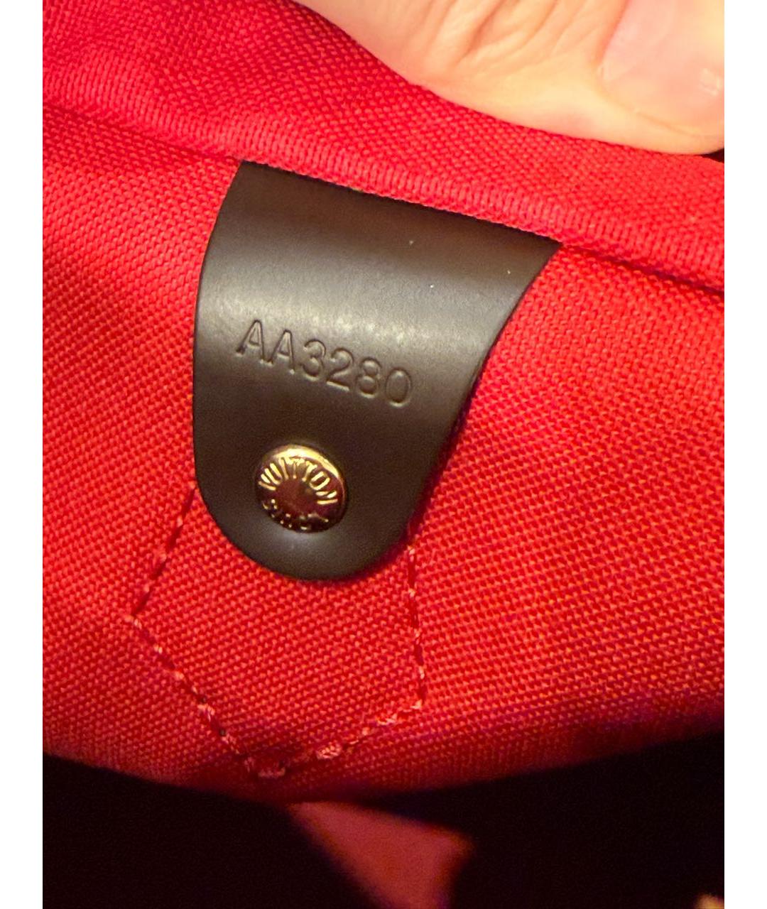 LOUIS VUITTON Коричневая кожаная сумка с короткими ручками, фото 3