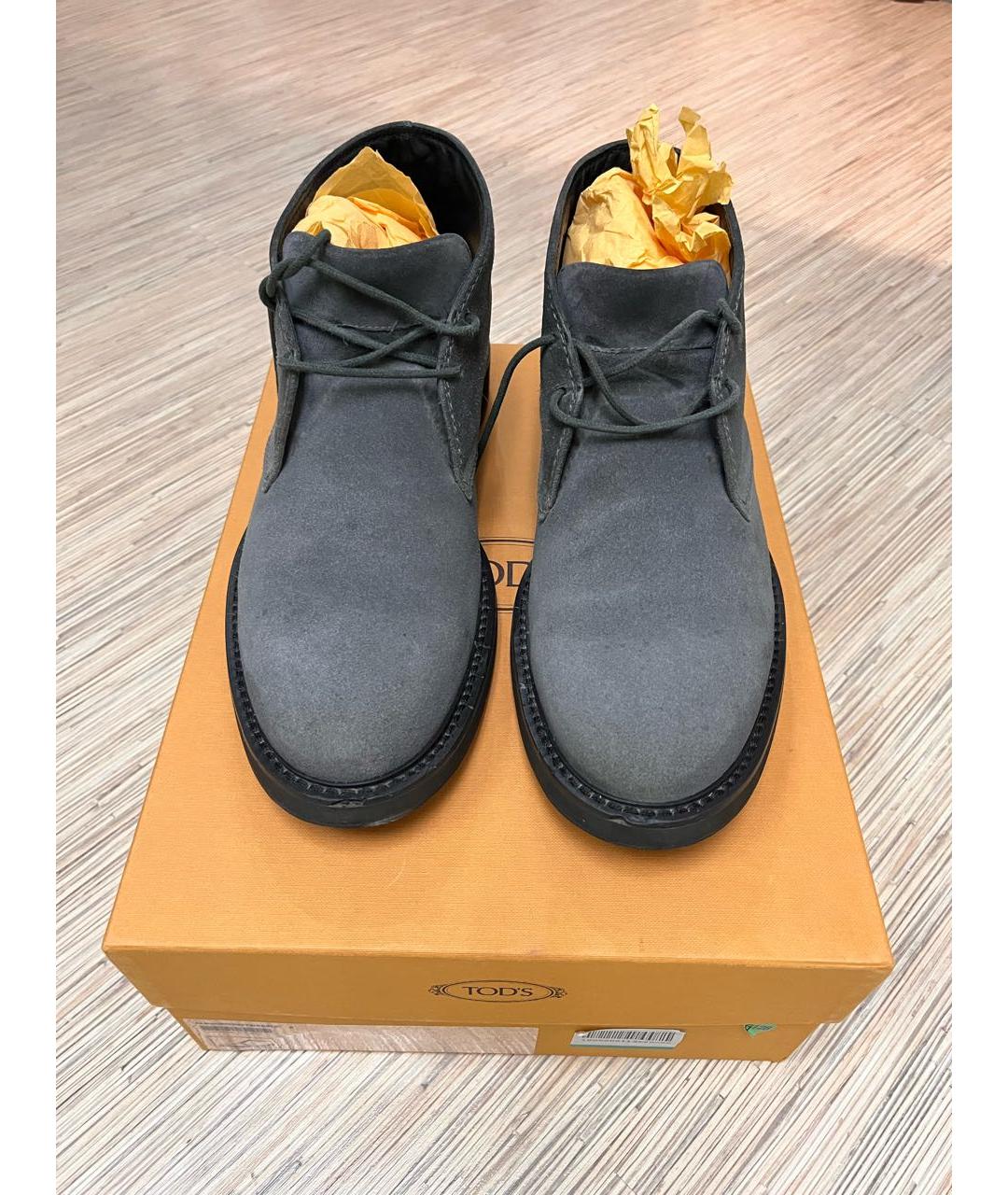 TOD'S Антрацитовые замшевые низкие ботинки, фото 2