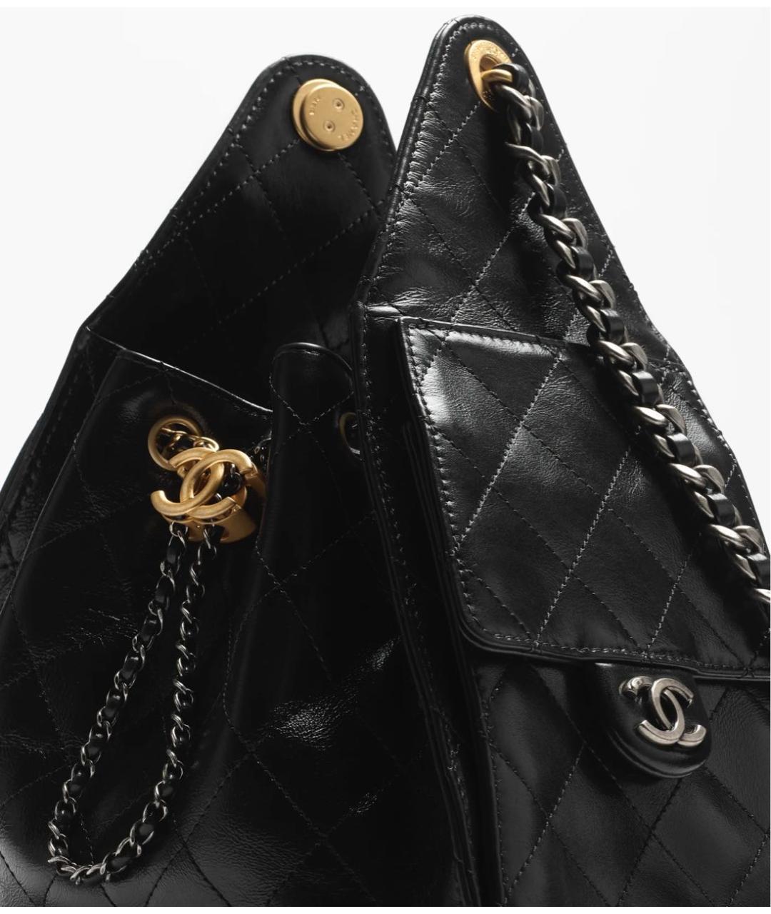 CHANEL Черная сумка через плечо из лакированной кожи, фото 3