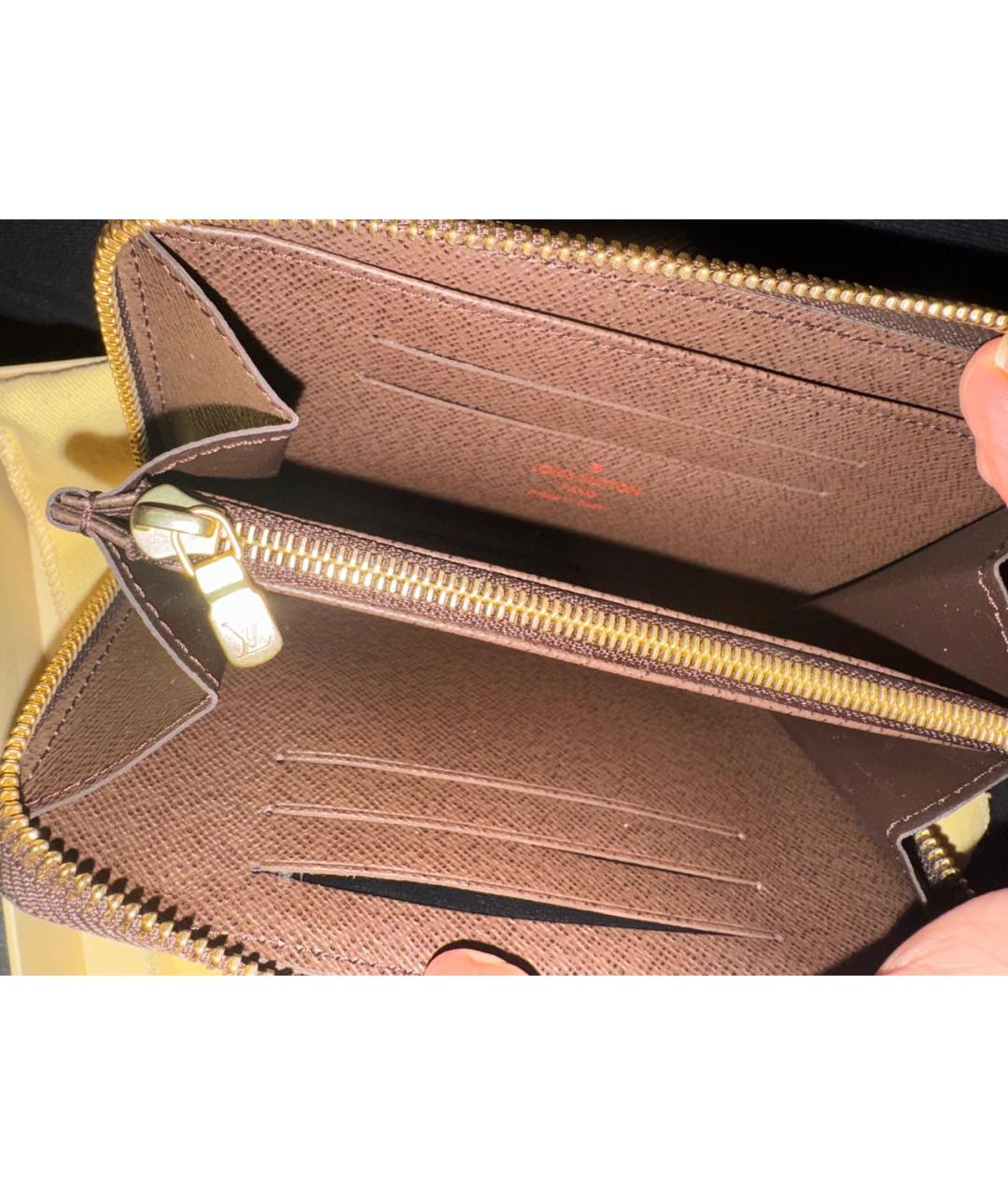 LOUIS VUITTON Коричневый кожаный кошелек, фото 3