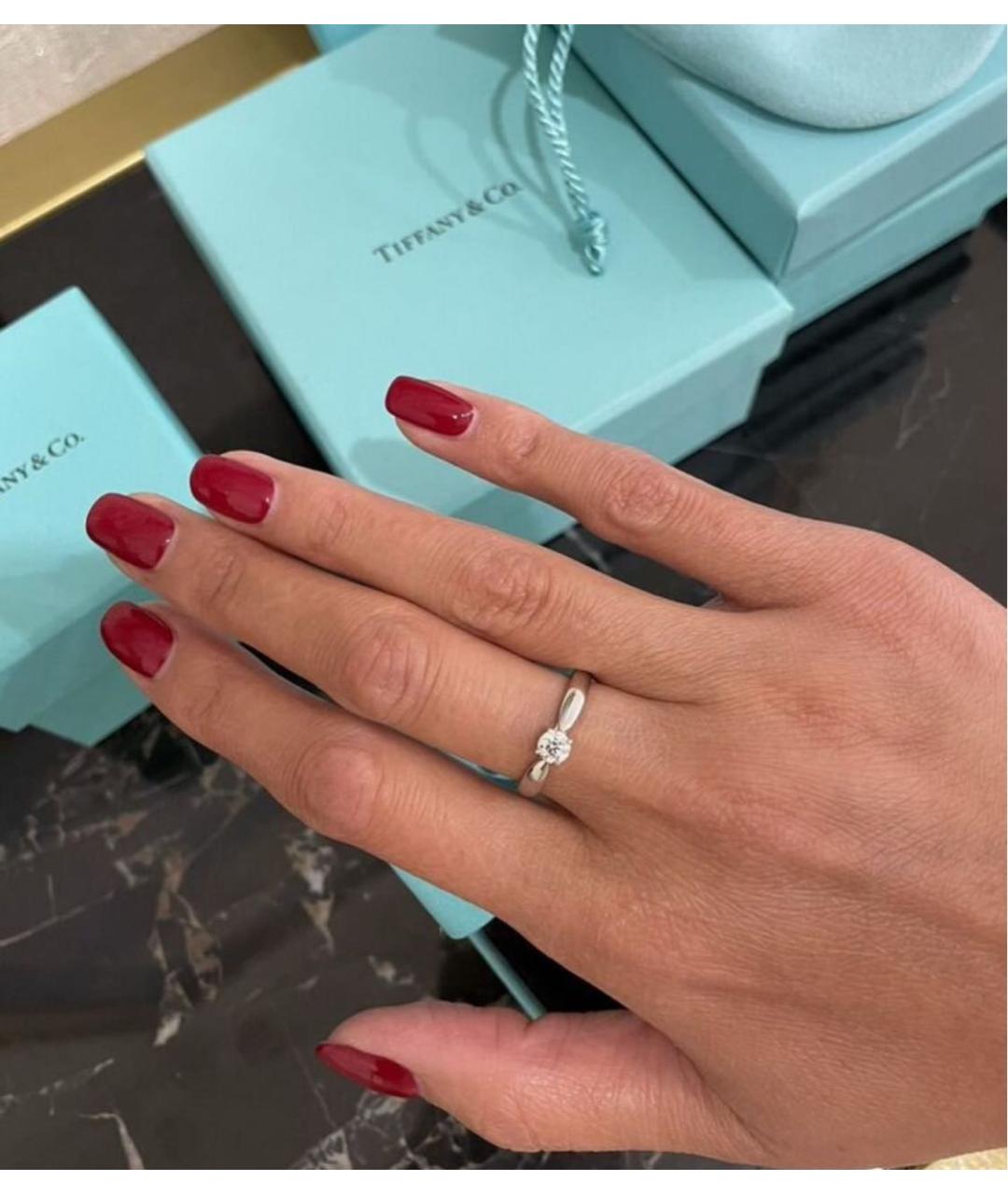 TIFFANY&CO Белое платиновое кольцо, фото 2