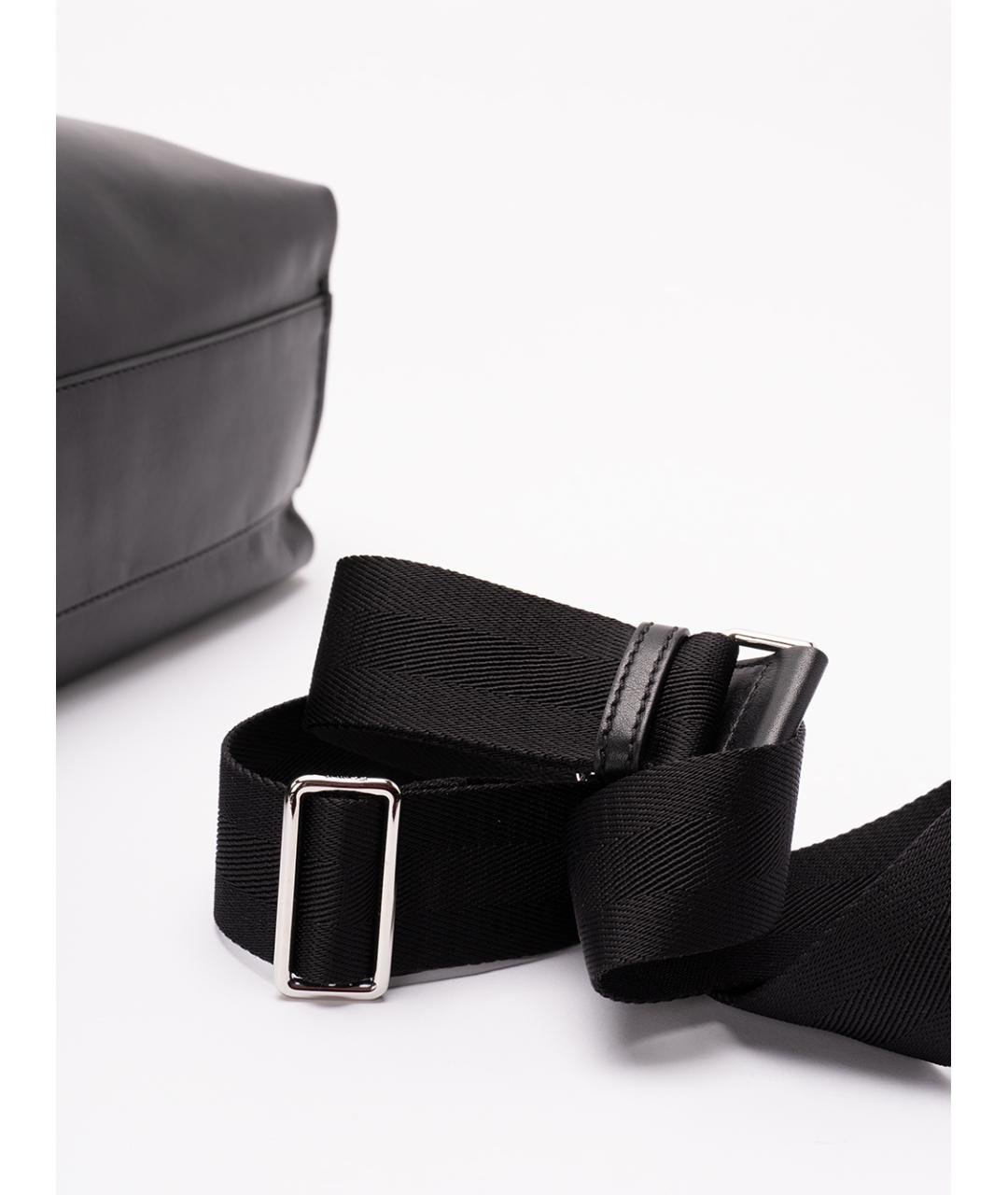 FENDI Черная кожаная сумка на плечо, фото 5