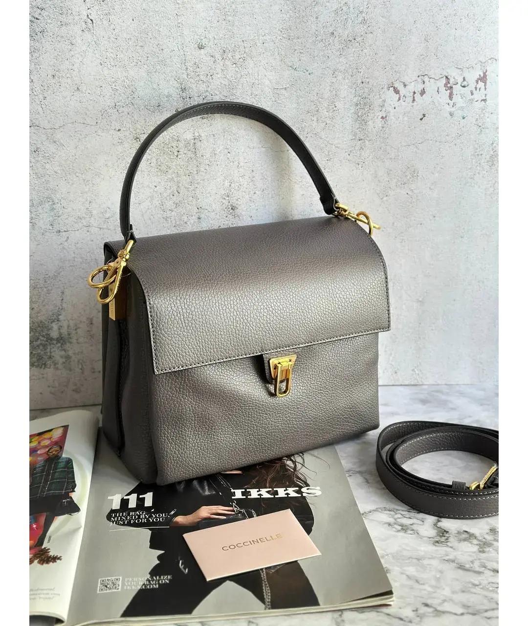 COCCINELLE Серая кожаная сумка с короткими ручками, фото 2