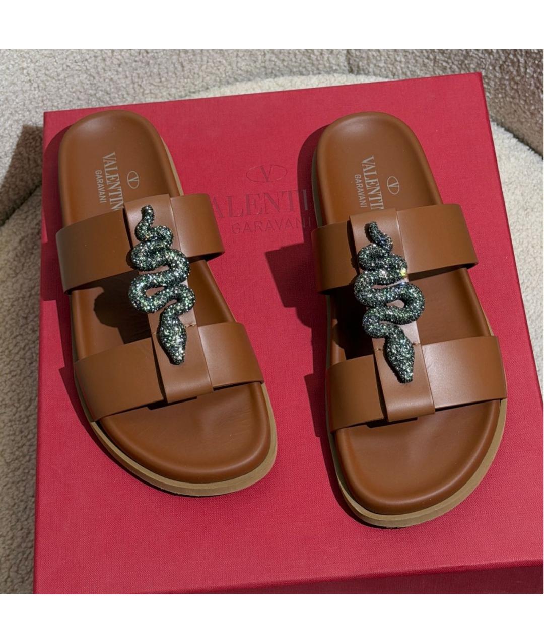VALENTINO Коричневые кожаные шлепанцы, фото 2