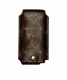 LOUIS VUITTON Аксессуар для смартфона