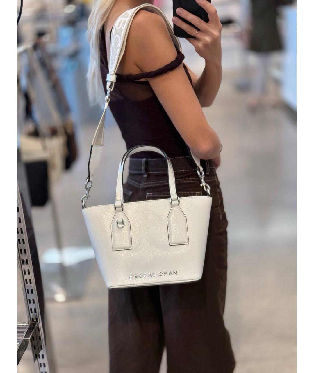 MARC JACOBS Белая кожаная сумка с короткими ручками, фото 4