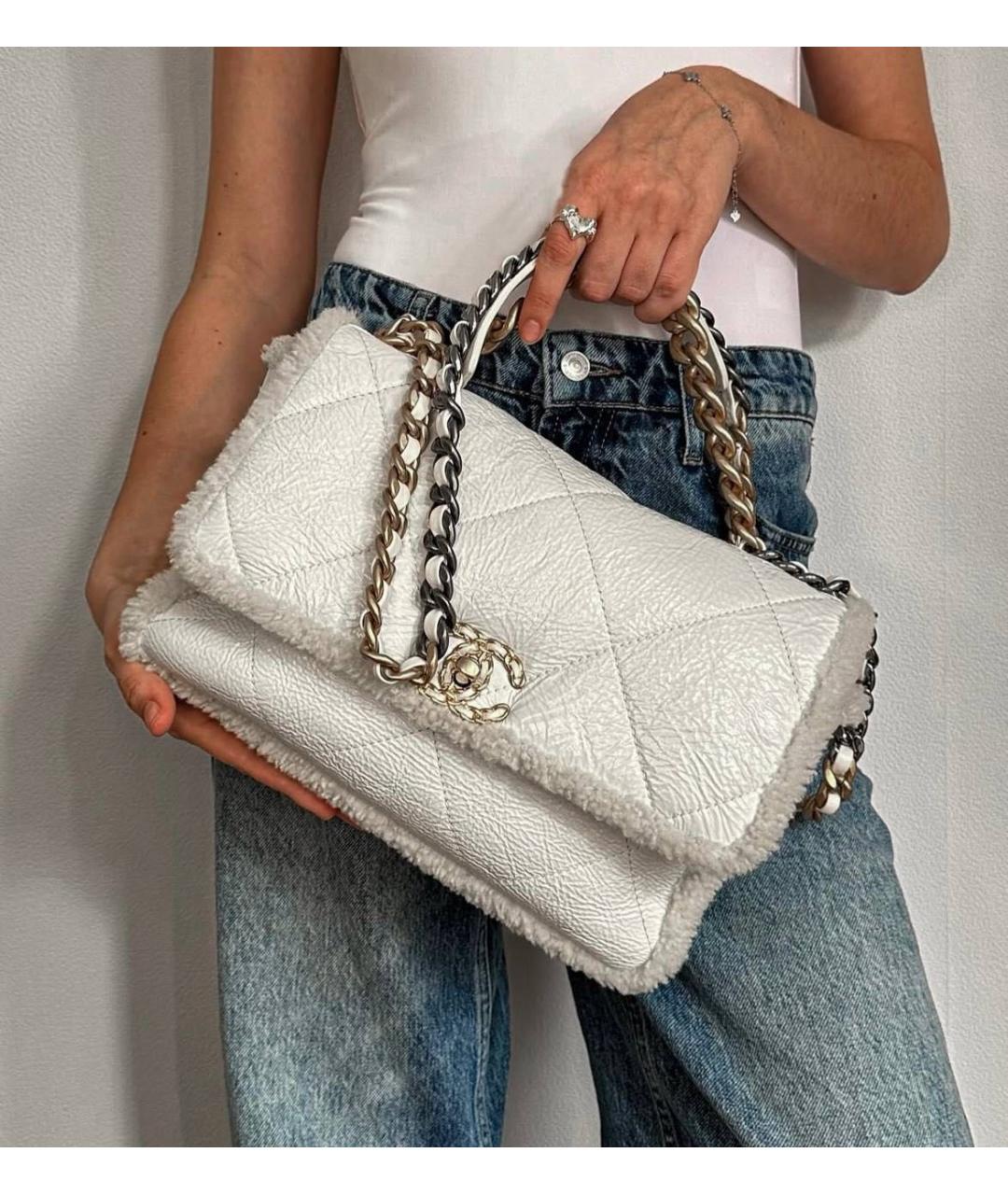 CHANEL Белая кожаная сумка через плечо, фото 4