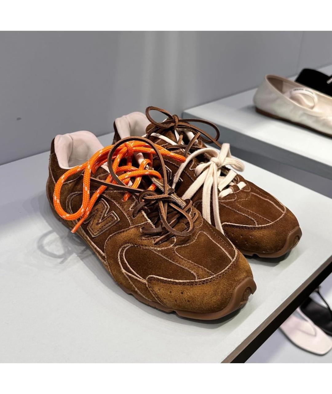 MIU MIU Коричневые замшевые кроссовки, фото 2