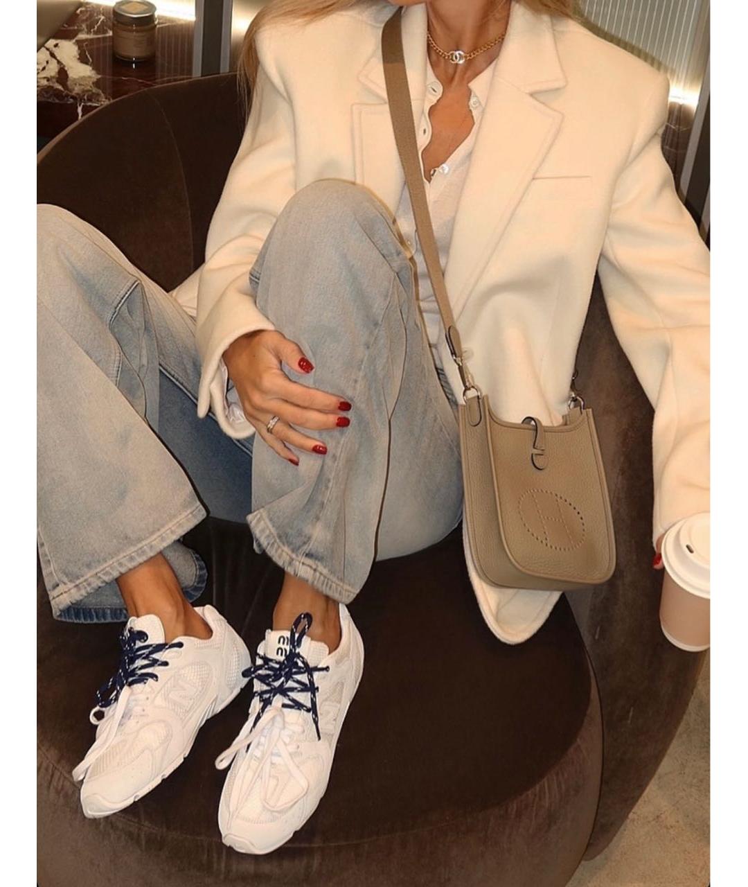 MIU MIU Белые замшевые кроссовки, фото 4