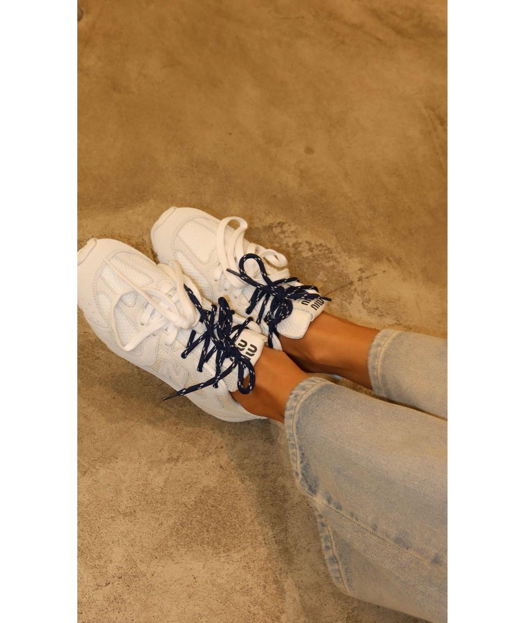 MIU MIU Белые замшевые кроссовки, фото 3