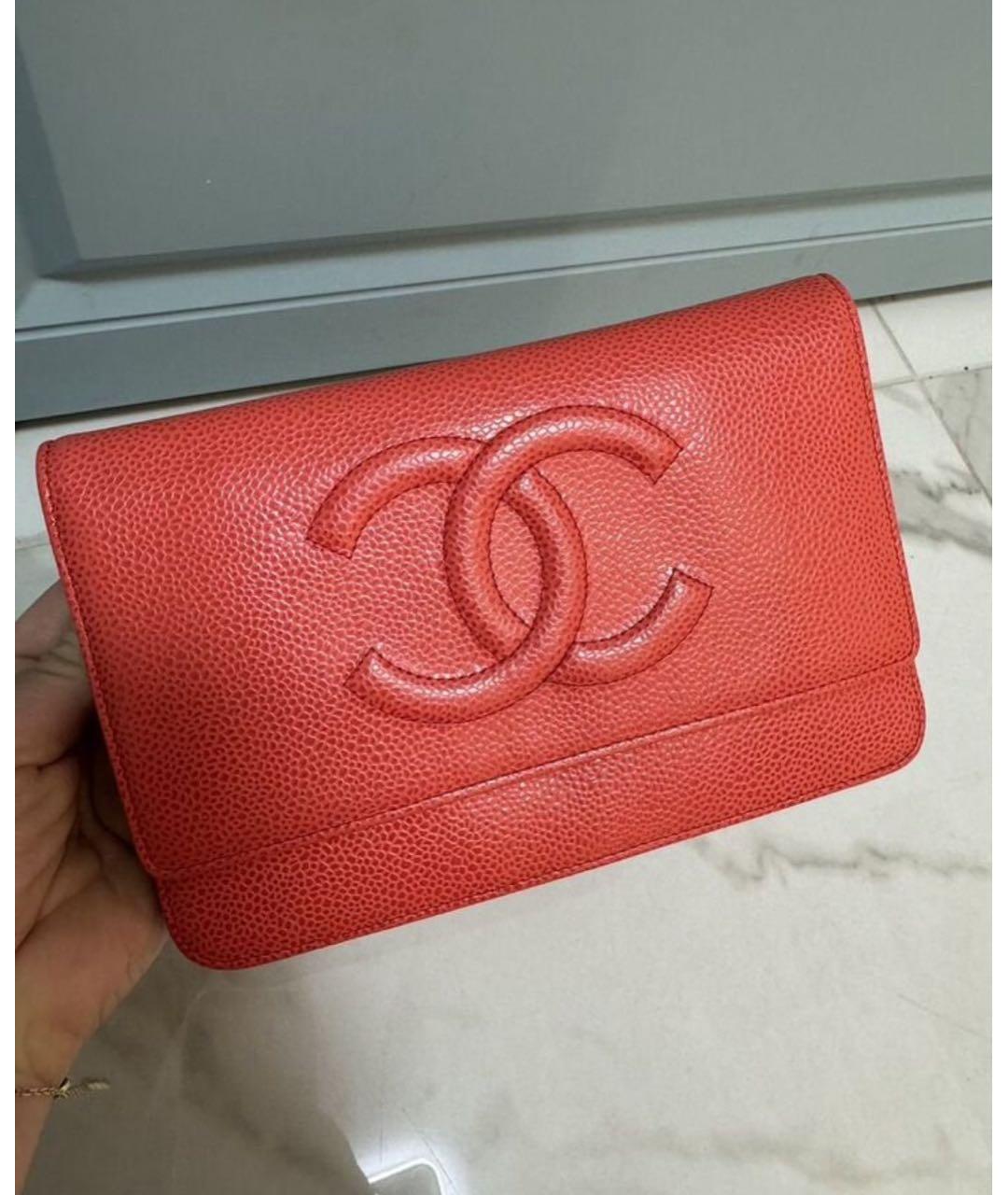 CHANEL Красная кожаная сумка через плечо, фото 2