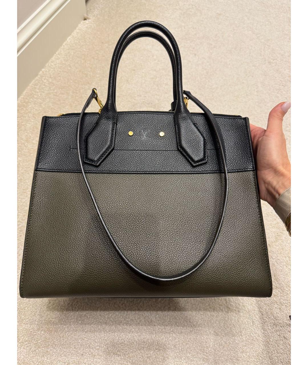 LOUIS VUITTON Хаки кожаная сумка с короткими ручками, фото 3