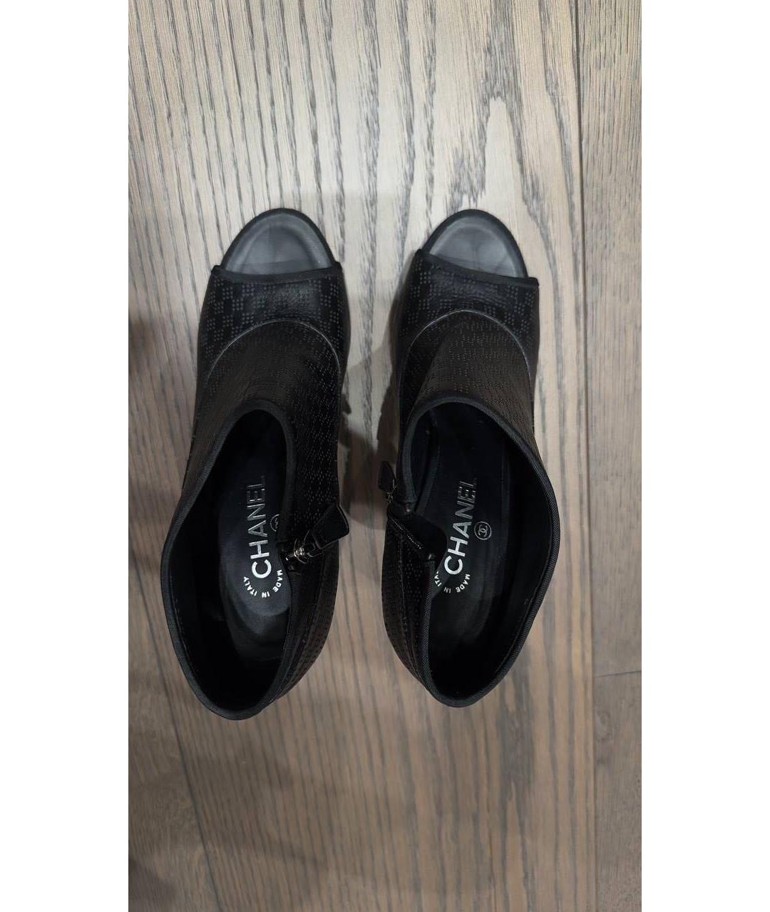 CHANEL Черные кожаные босоножки, фото 3