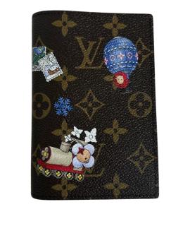 LOUIS VUITTON Обложка/футляр