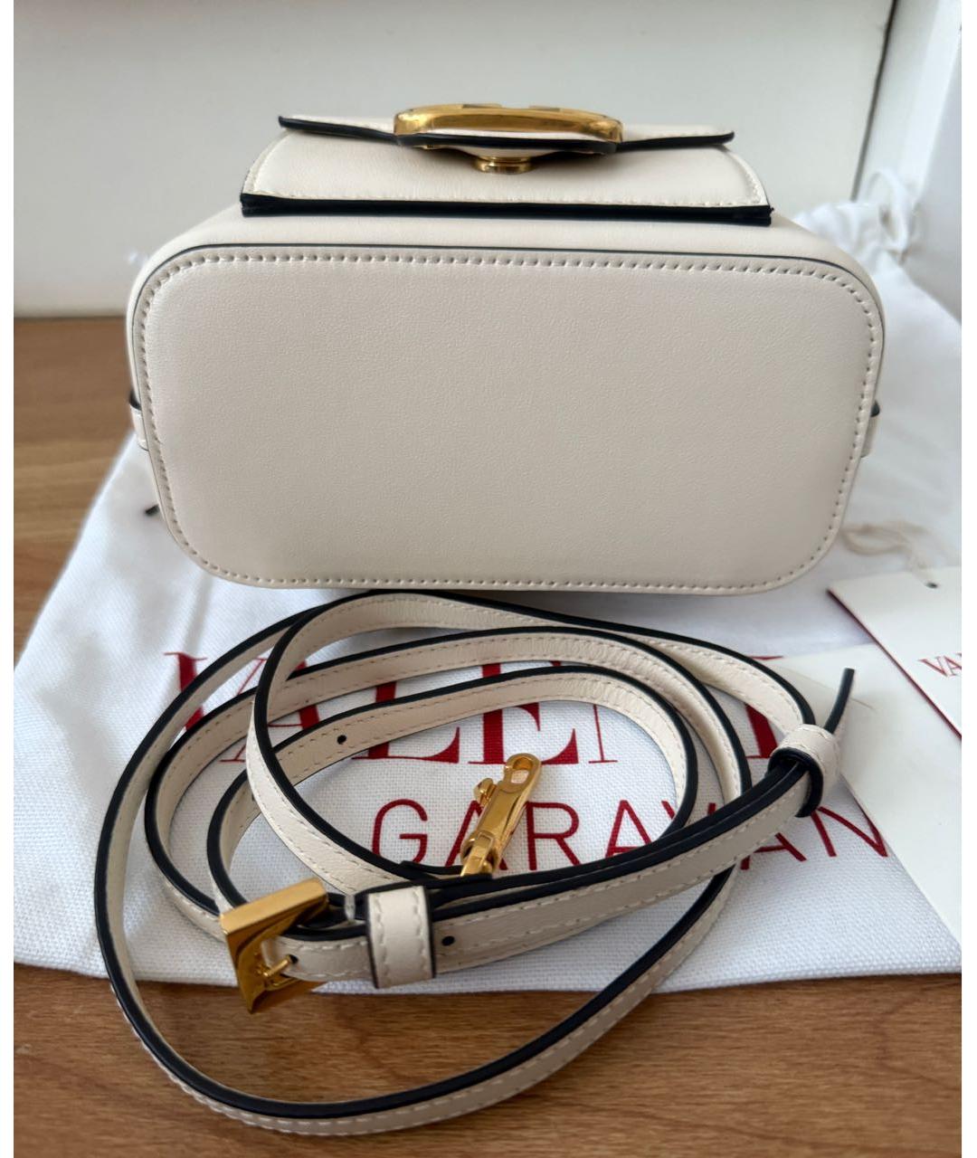 VALENTINO Бежевая кожаная сумка через плечо, фото 5