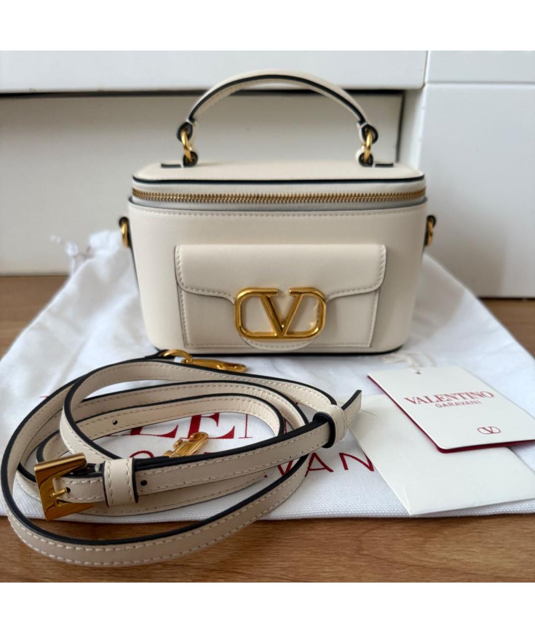 VALENTINO Бежевая кожаная сумка через плечо, фото 9