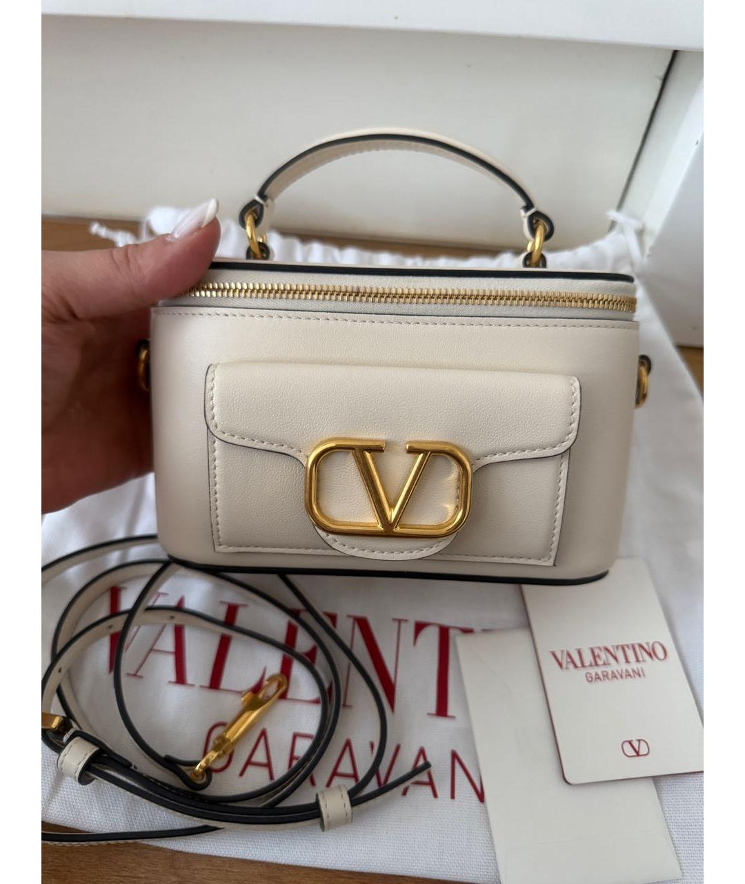 VALENTINO Бежевая кожаная сумка через плечо, фото 6