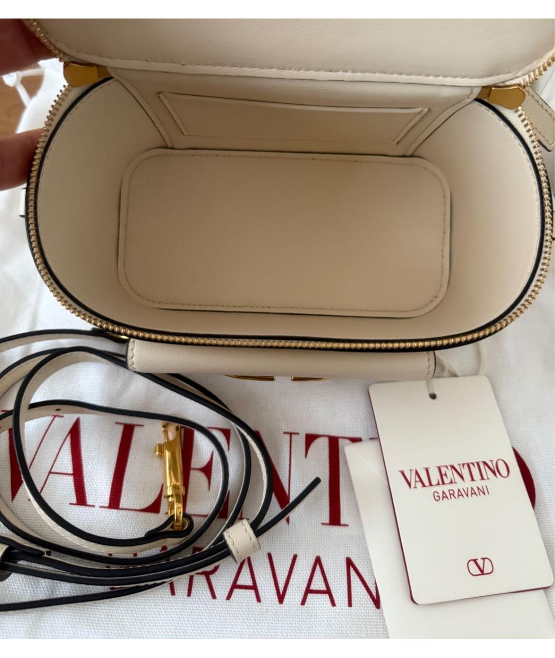 VALENTINO Бежевая кожаная сумка через плечо, фото 4