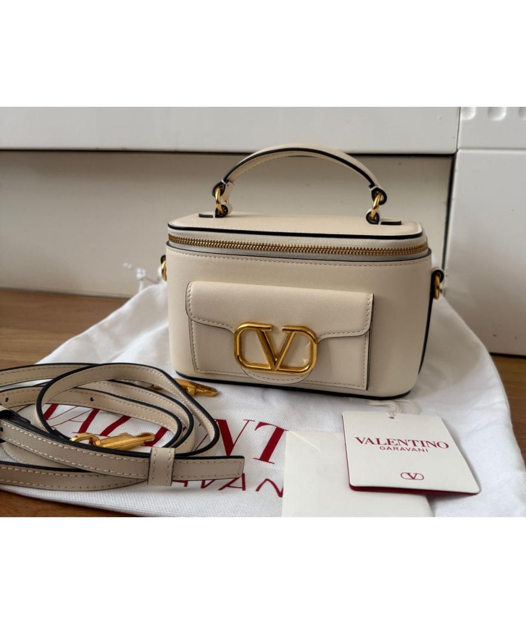 VALENTINO Бежевая кожаная сумка через плечо, фото 3