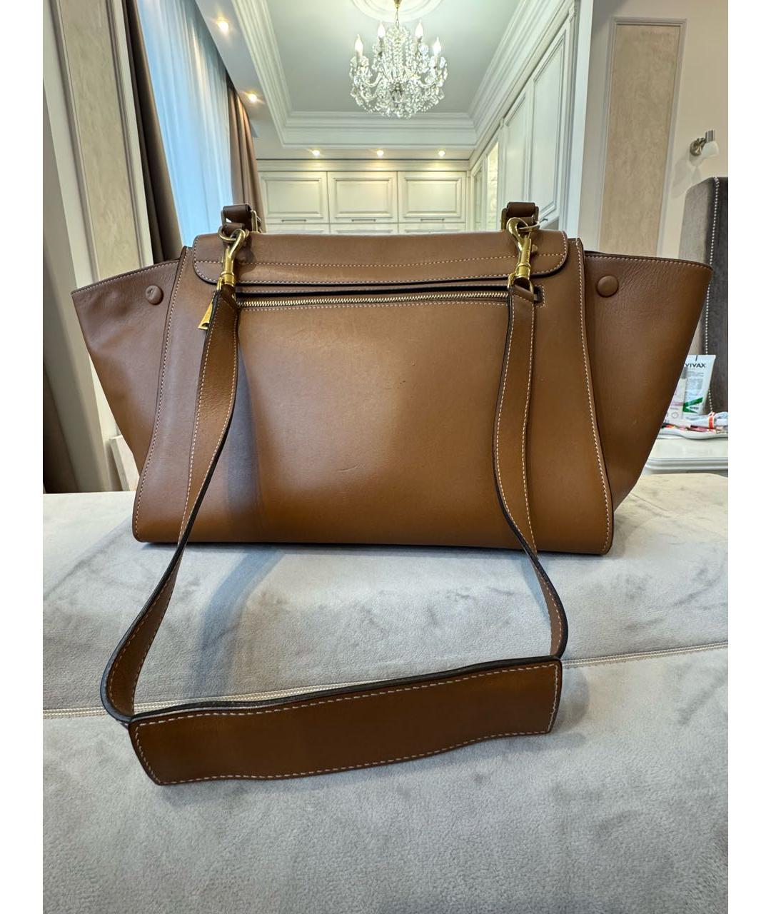 CELINE Коричневая кожаная сумка с короткими ручками, фото 3