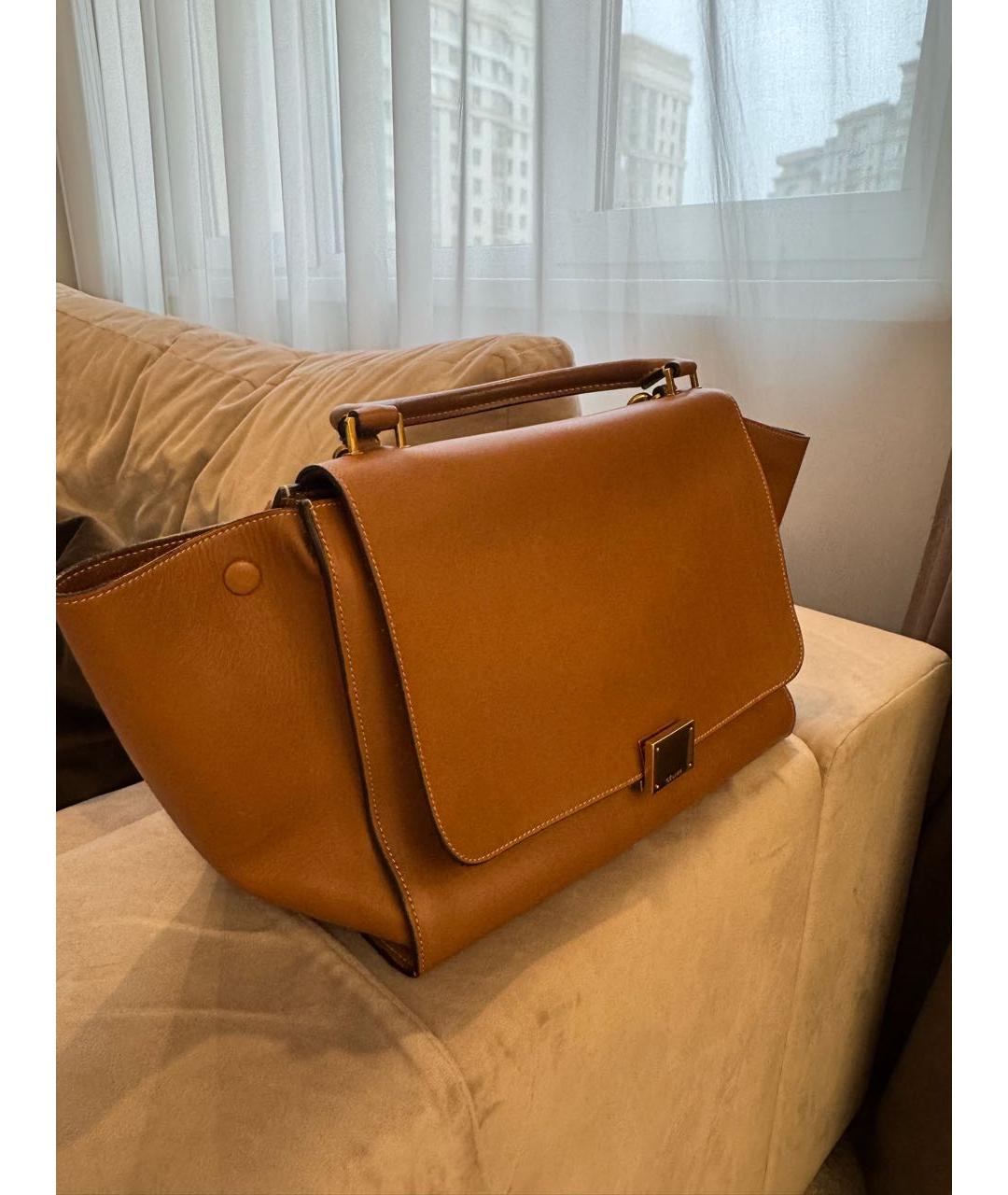 CELINE Коричневая кожаная сумка с короткими ручками, фото 2