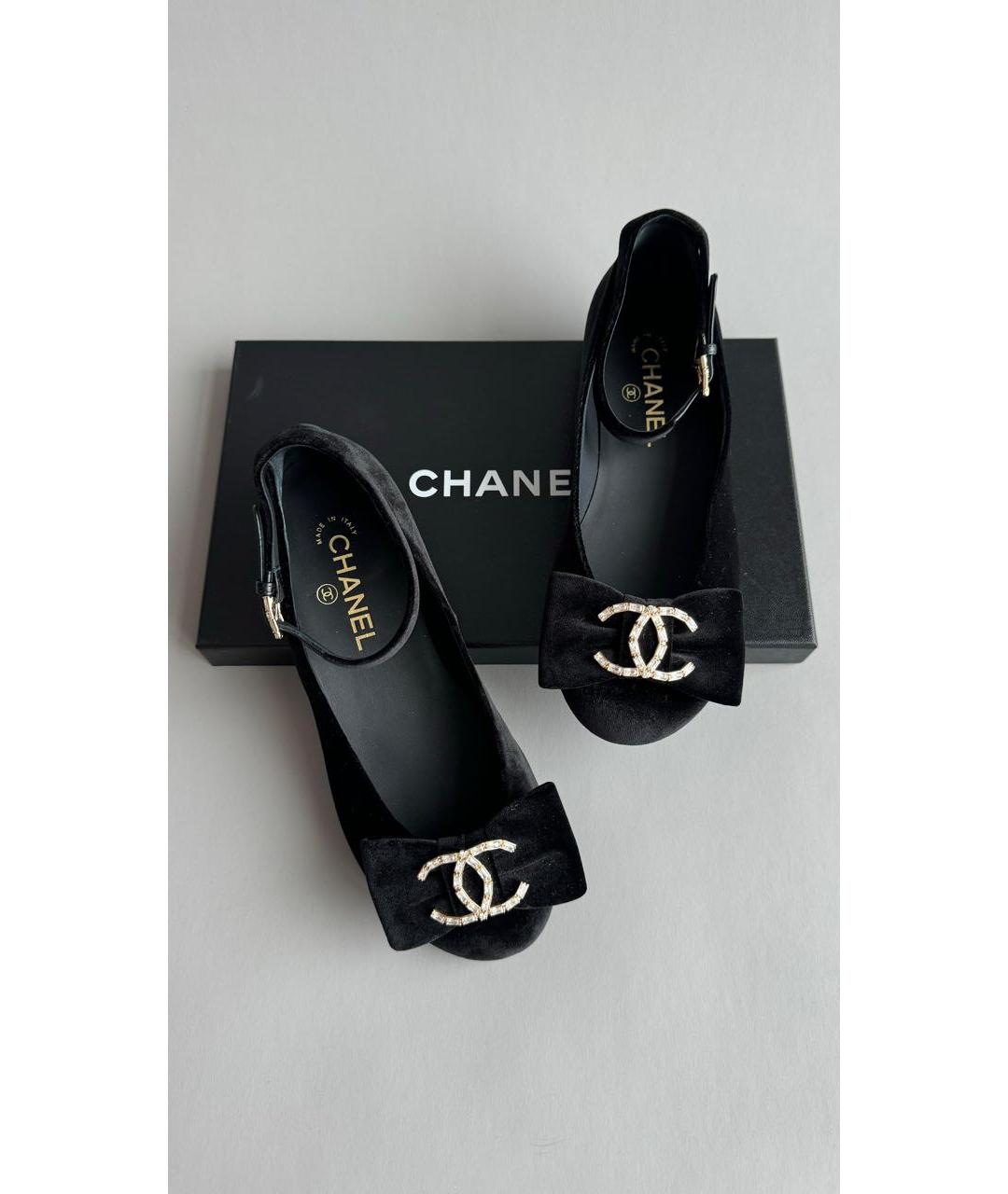 CHANEL Черные бархатные балетки, фото 3