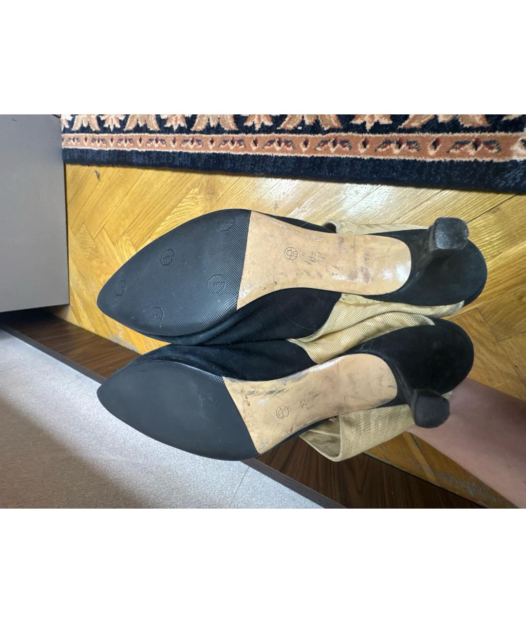 THE ROW Черные замшевые лодочки на низком каблуке, фото 4