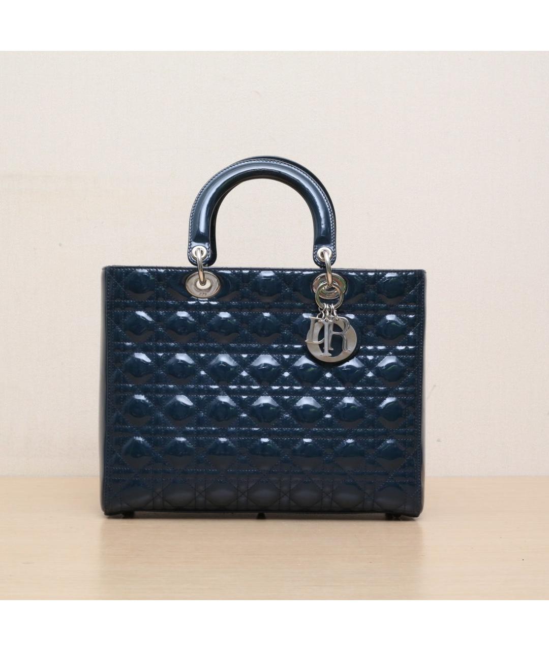 CHRISTIAN DIOR Темно-синяя сумка через плечо из лакированной кожи, фото 3