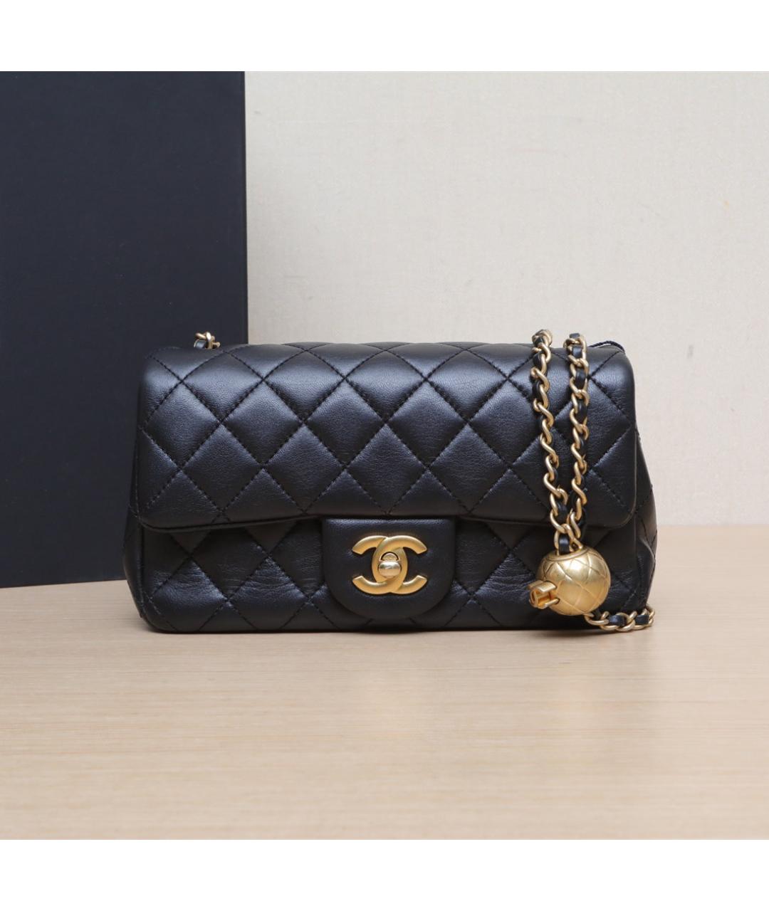 CHANEL Черная кожаная сумка через плечо, фото 2