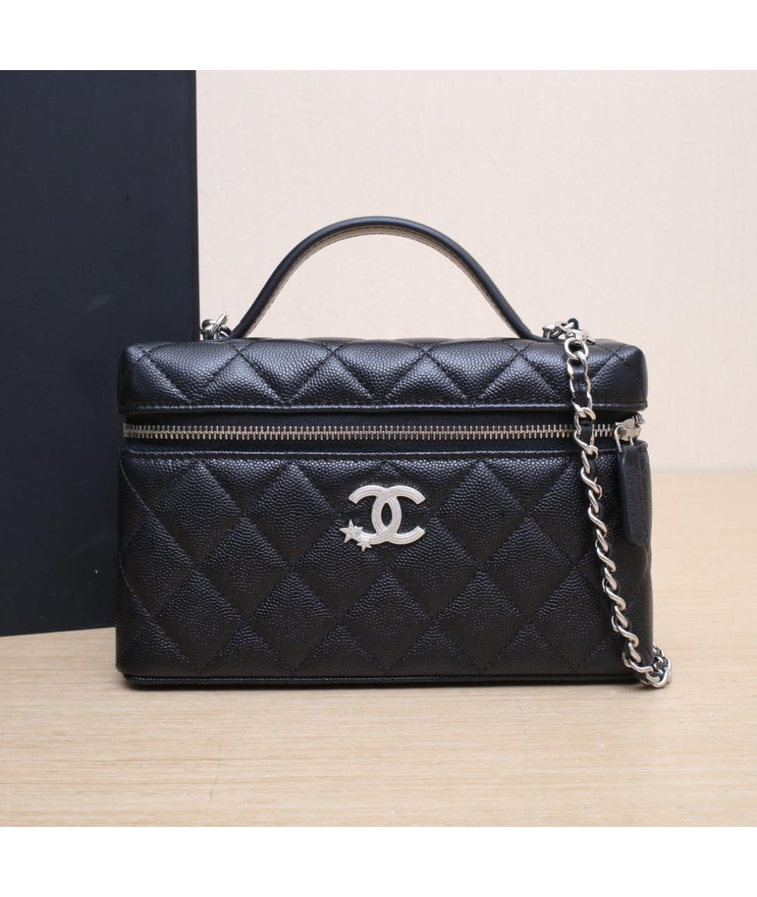 CHANEL Черная кожаная сумка через плечо, фото 2
