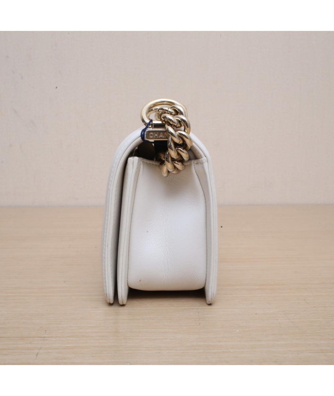 CHANEL Белая кожаная сумка через плечо, фото 5