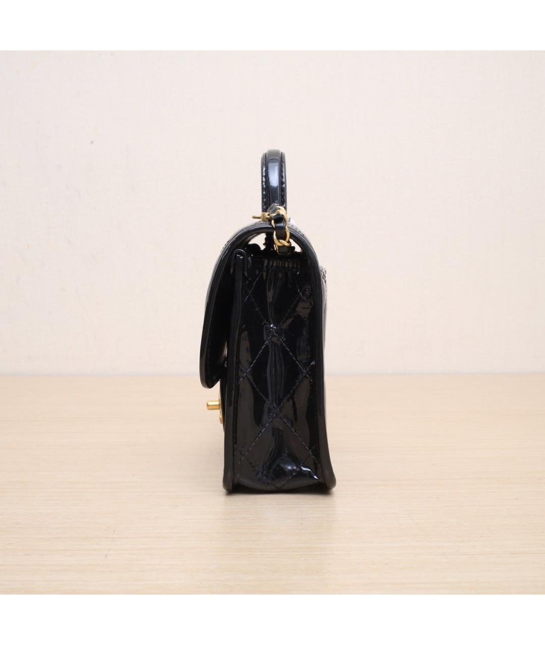 CHANEL Черная сумка через плечо из лакированной кожи, фото 5