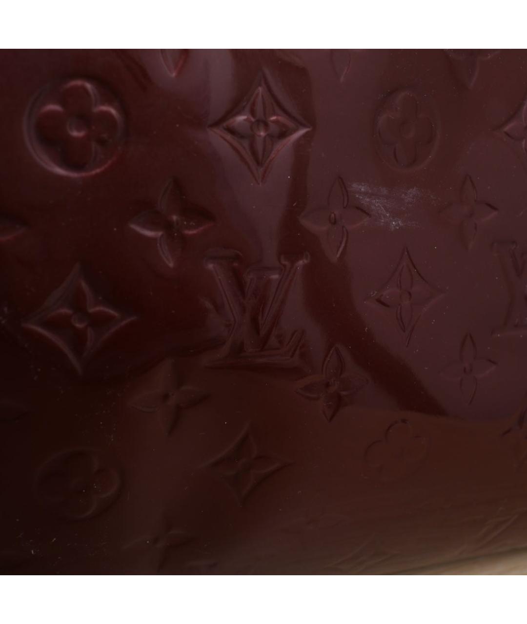 LOUIS VUITTON Бордовая сумка через плечо из лакированной кожи, фото 8